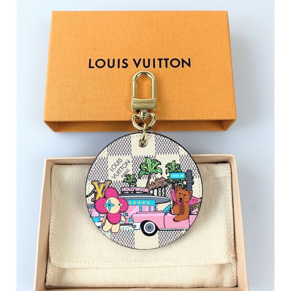 NIB Louis Vuitton Hollywood Drive xmas bag charm and key holder